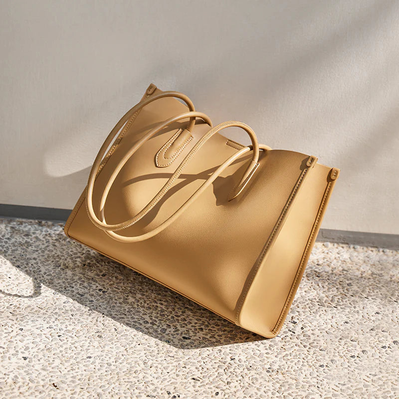 Nalandu Large Capacity Leather Commuter Tote Bag - Camel