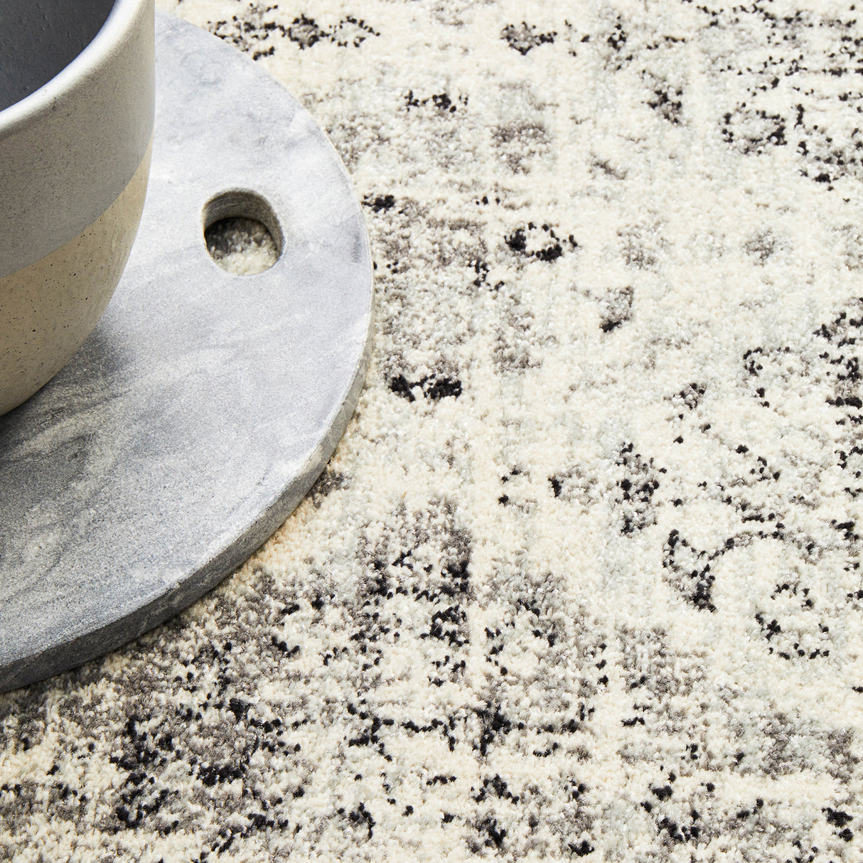 Century 999 Grey Round Rug