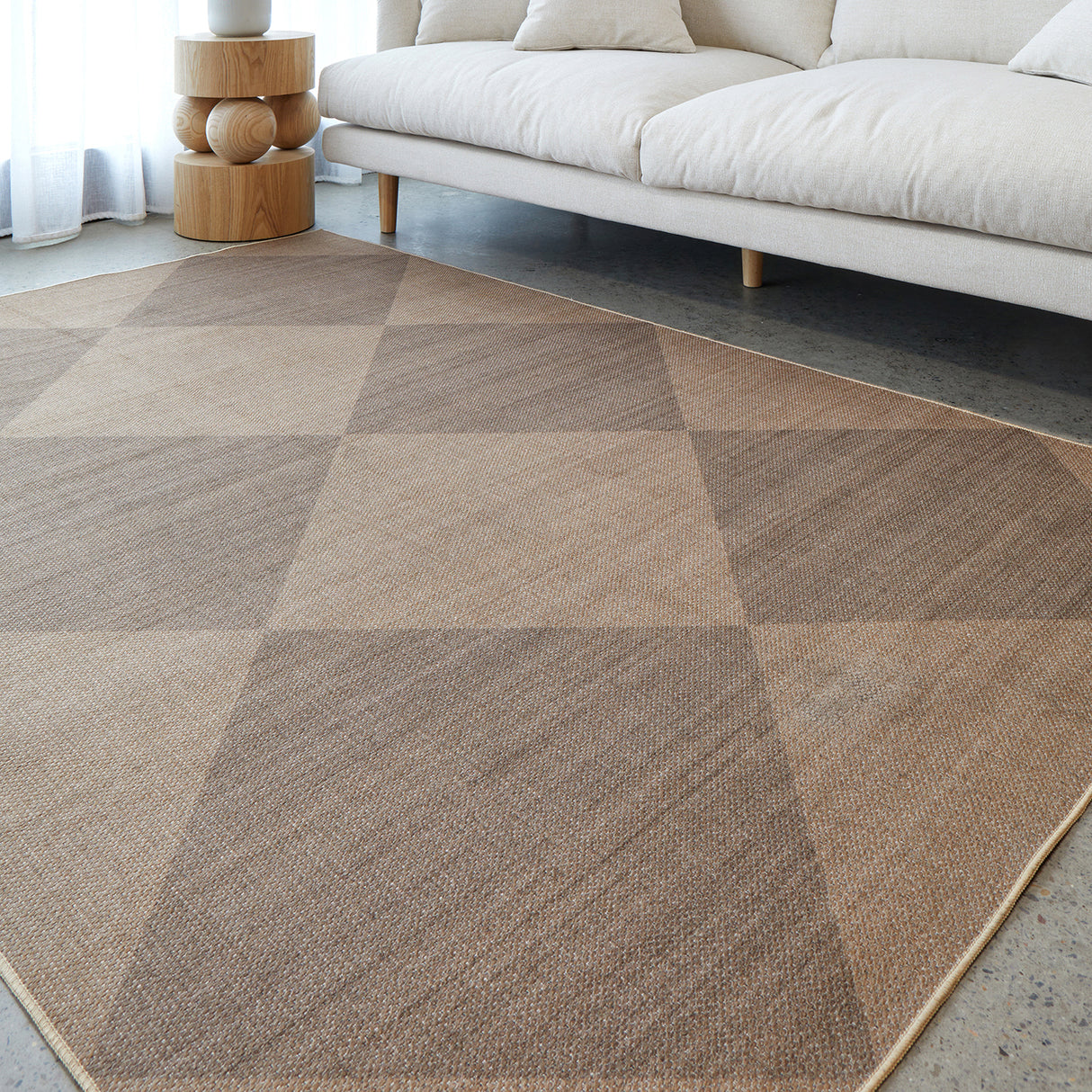 Solar Inesh Natural Rug