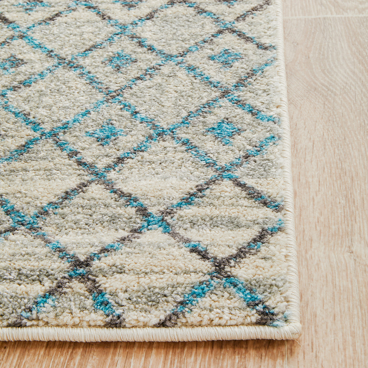 Evoke 260 White Runner Rug