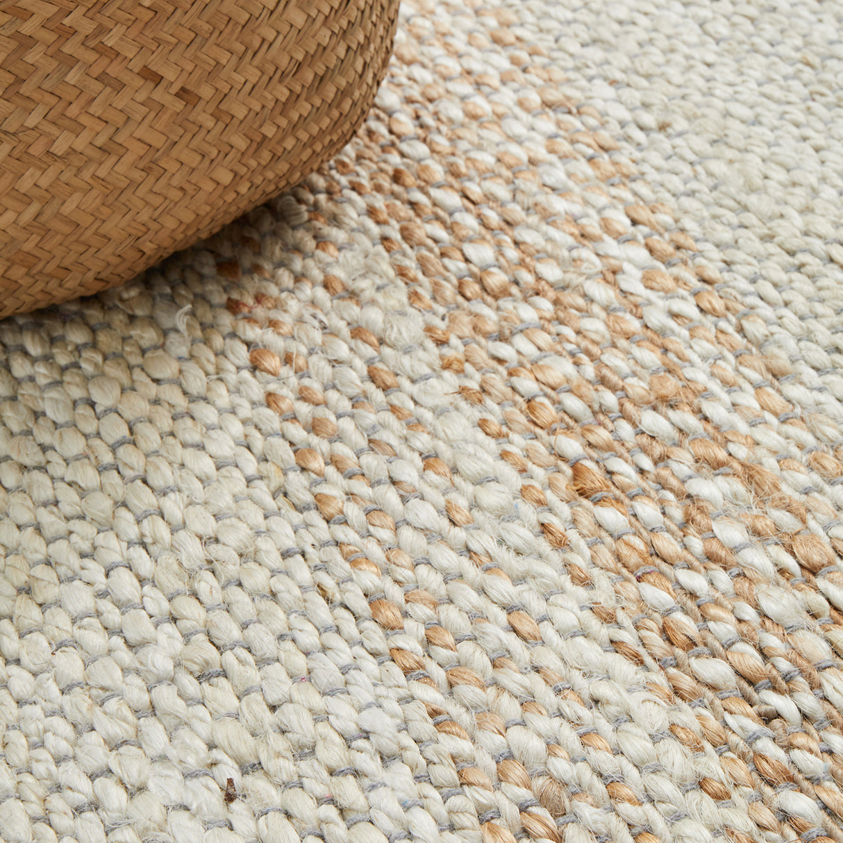 Noosa 555 Natural White Rug