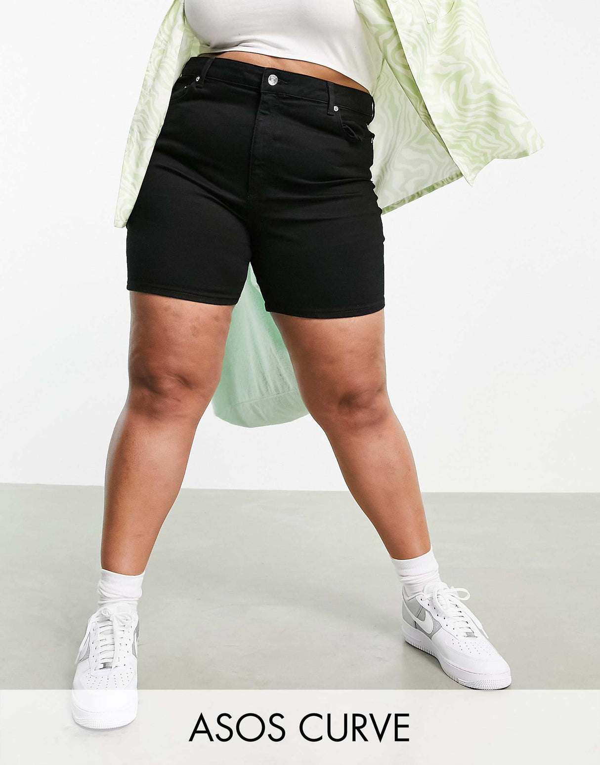 Asos Design Curve Denim High Rise 'Skinny' Stretch Shorts In Clean Black
