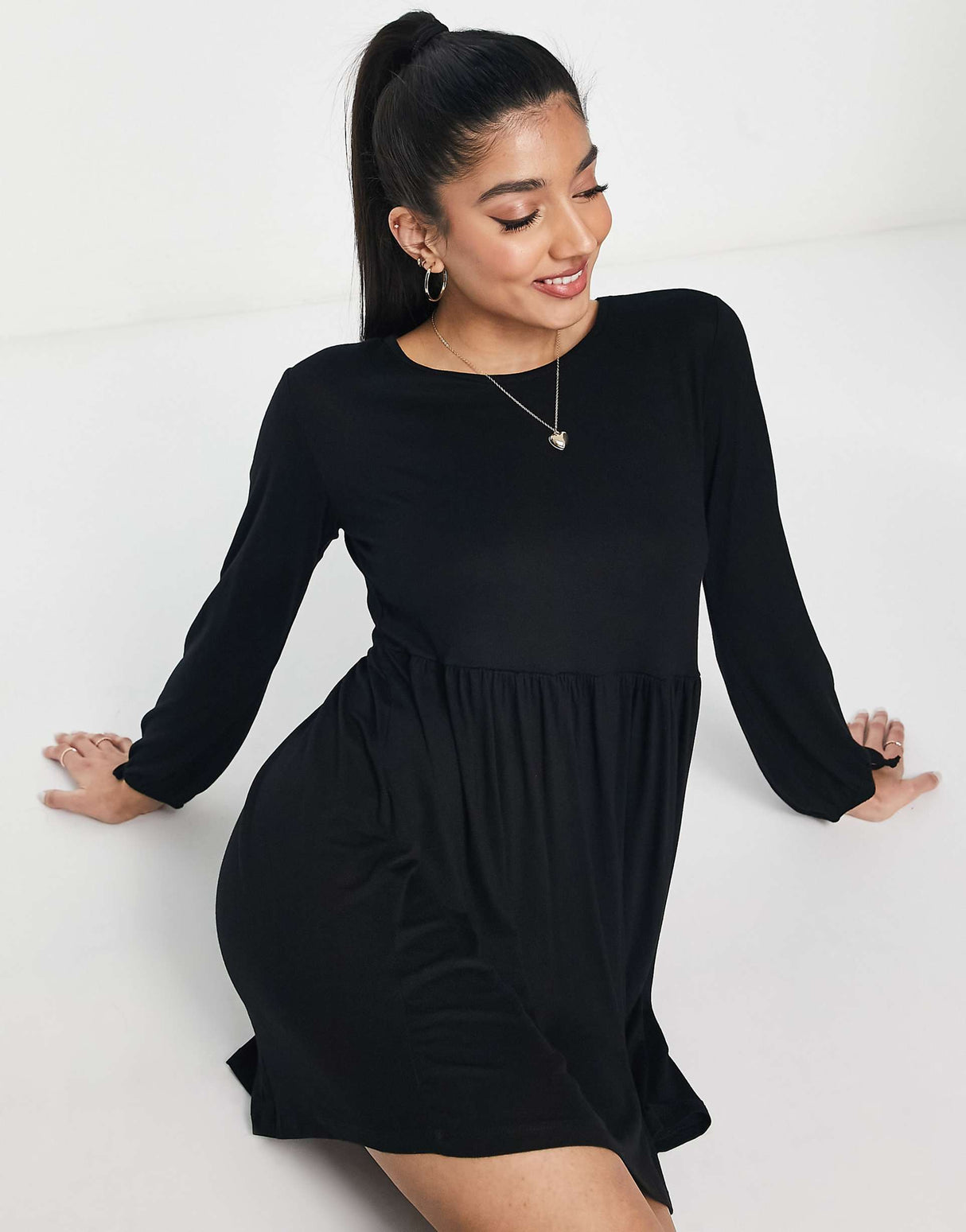 Wednesday'S Girl Long Sleeve Mini Smock Dress