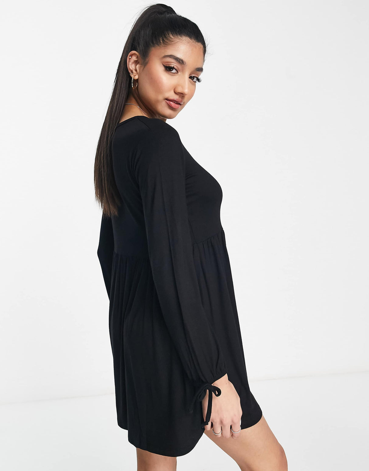 Wednesday'S Girl Long Sleeve Mini Smock Dress