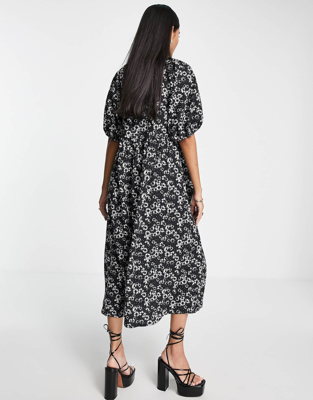 Asos Design Midi Smock Dress With Short Puff Sleeves In Black And White Daisy Print