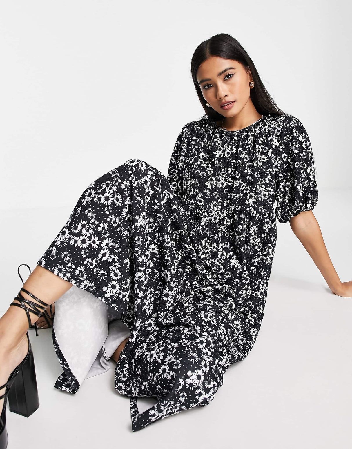 Asos Design Midi Smock Dress With Short Puff Sleeves In Black And White Daisy Print