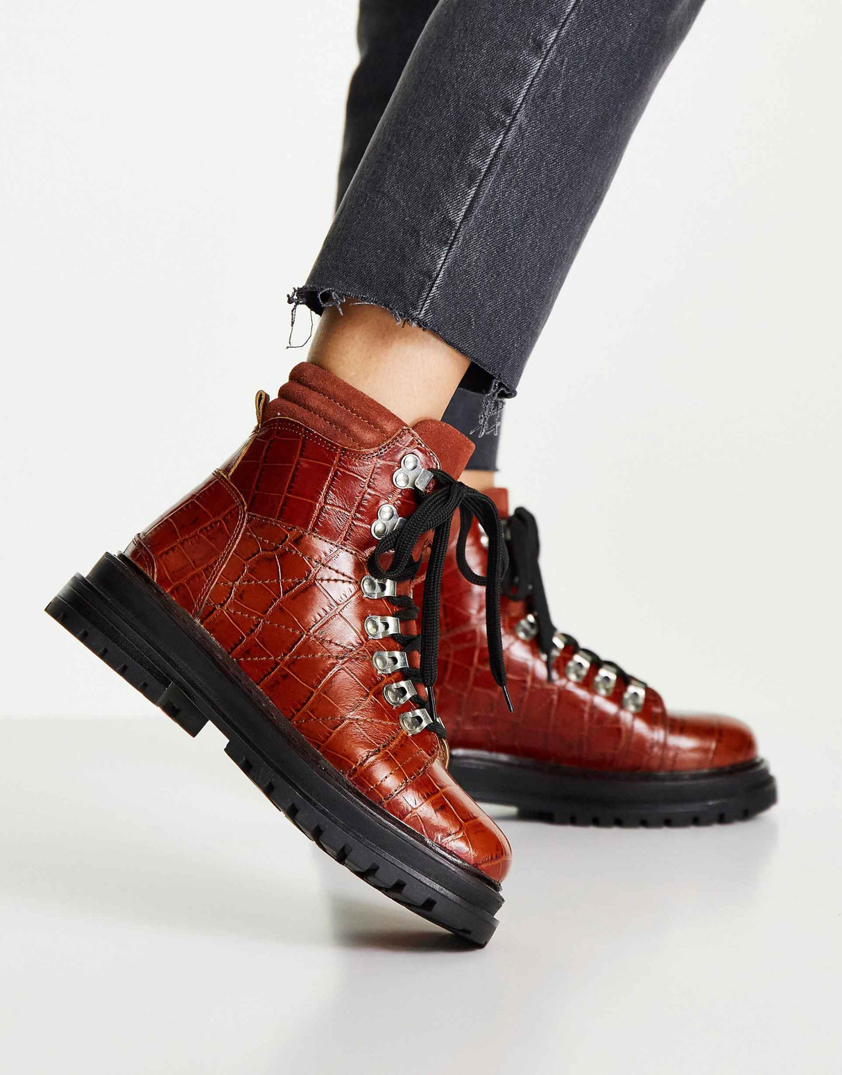 Asos Design Adrift Chunky Lace Up Hiker Boots In Tan Croc