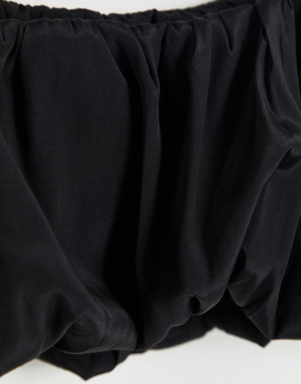 Na-Kd Smock Detail Crop Top In Black