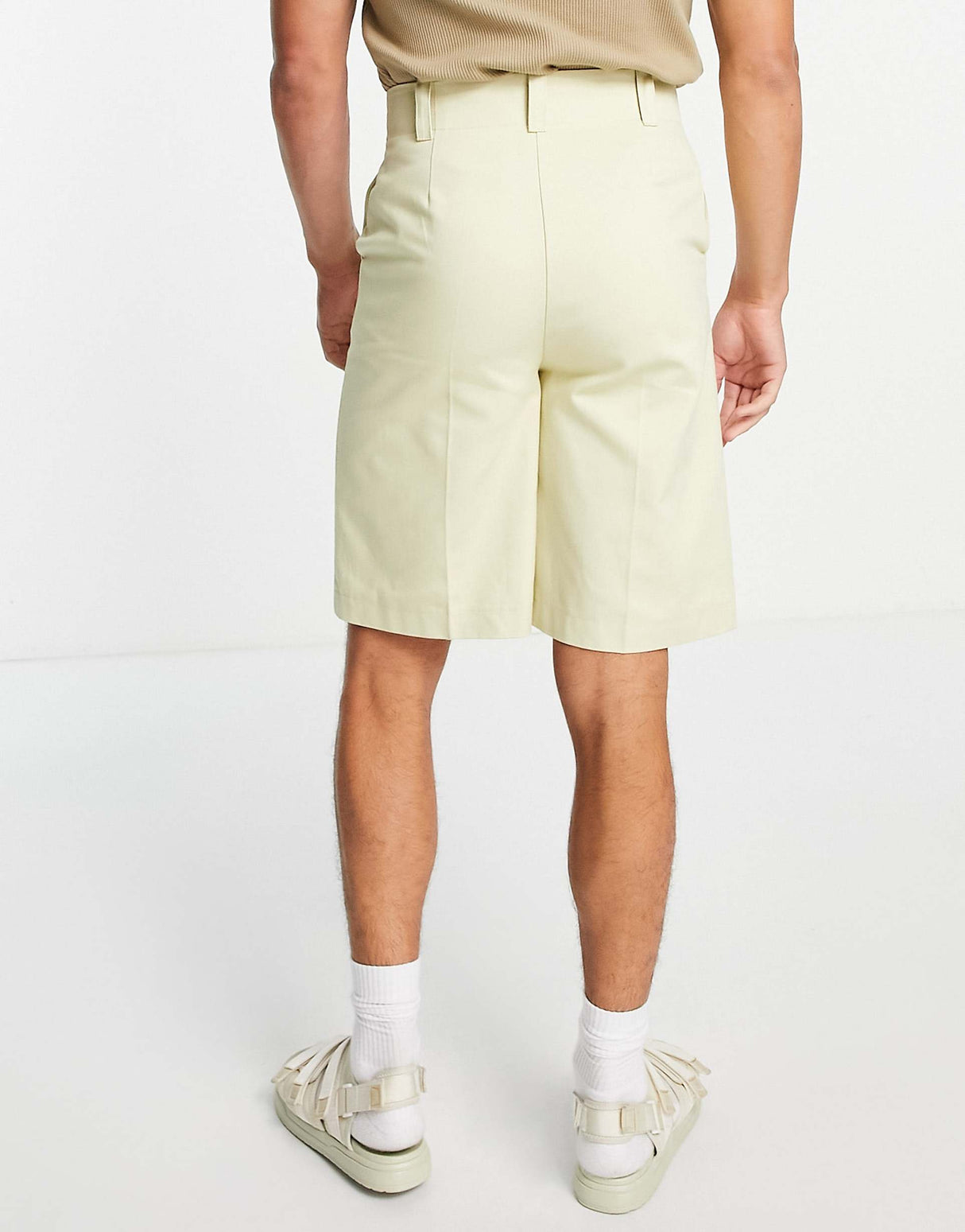 Collusion Short In Beige