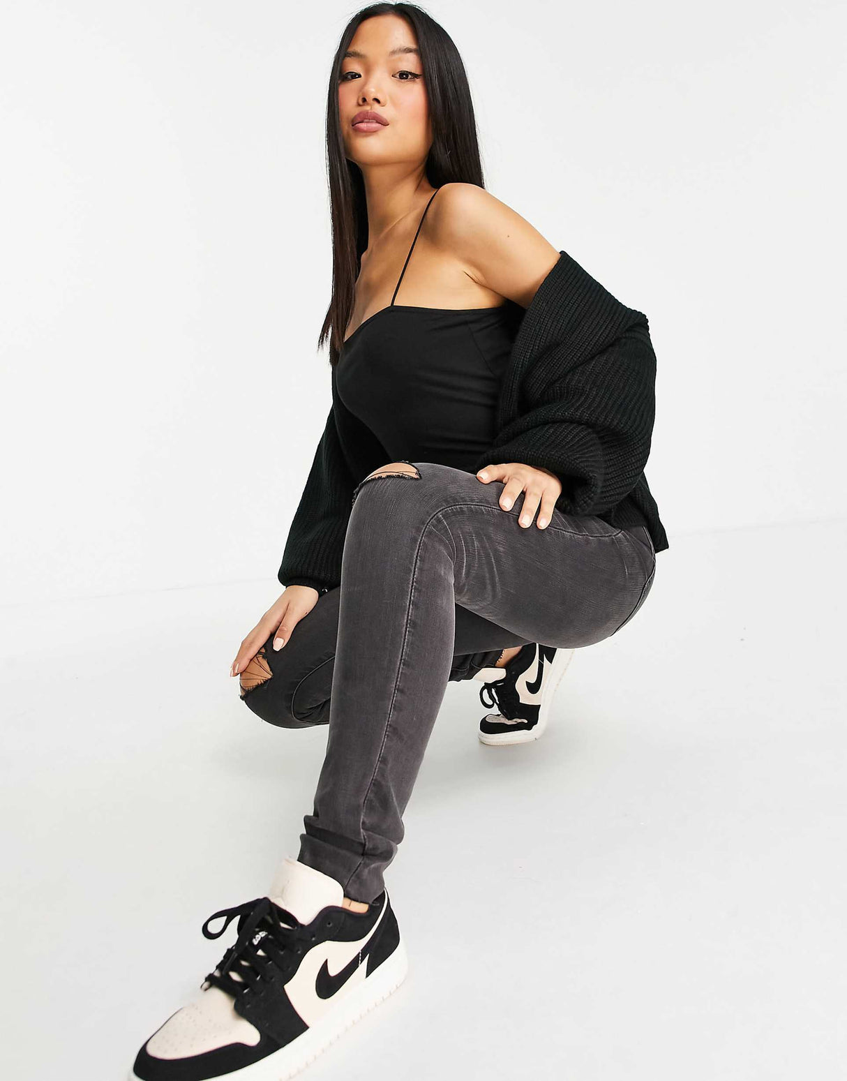 Madewell Knee Rip Skinny Jeans In Black