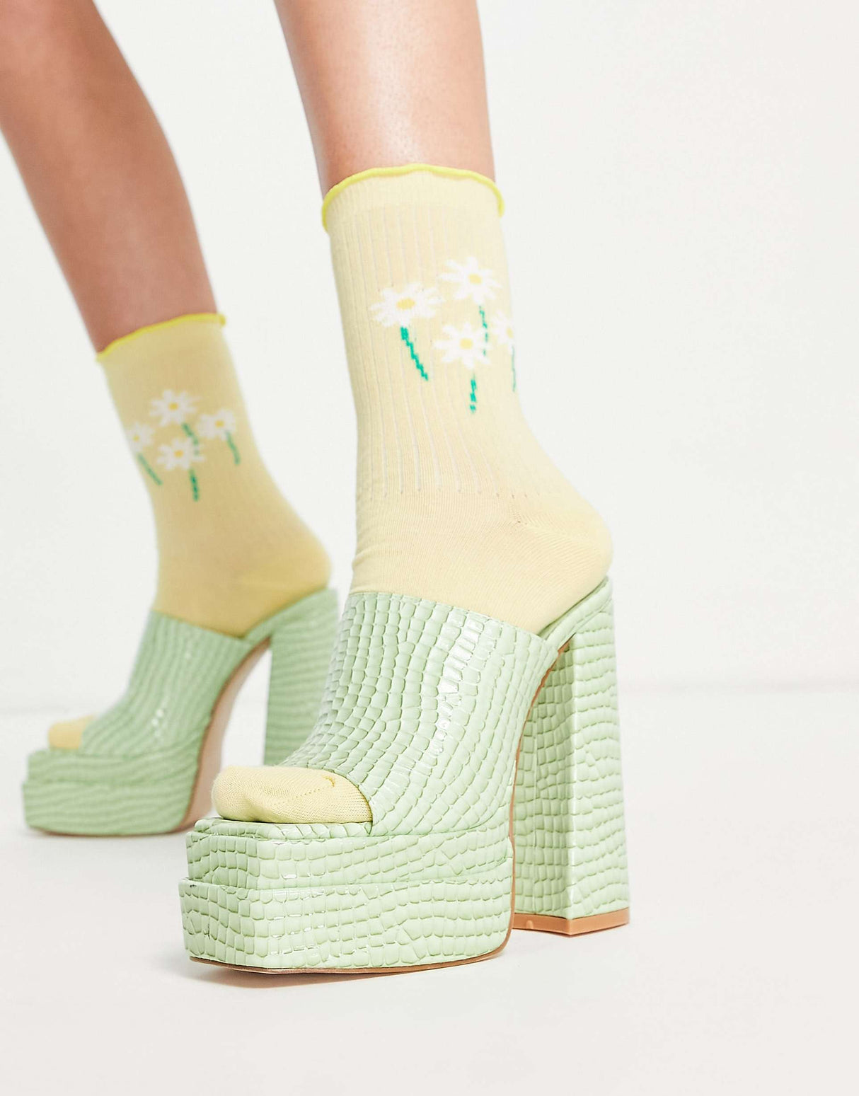 Daisy Street Exclusive Platform Mule Sandals In Sage Green Croc
