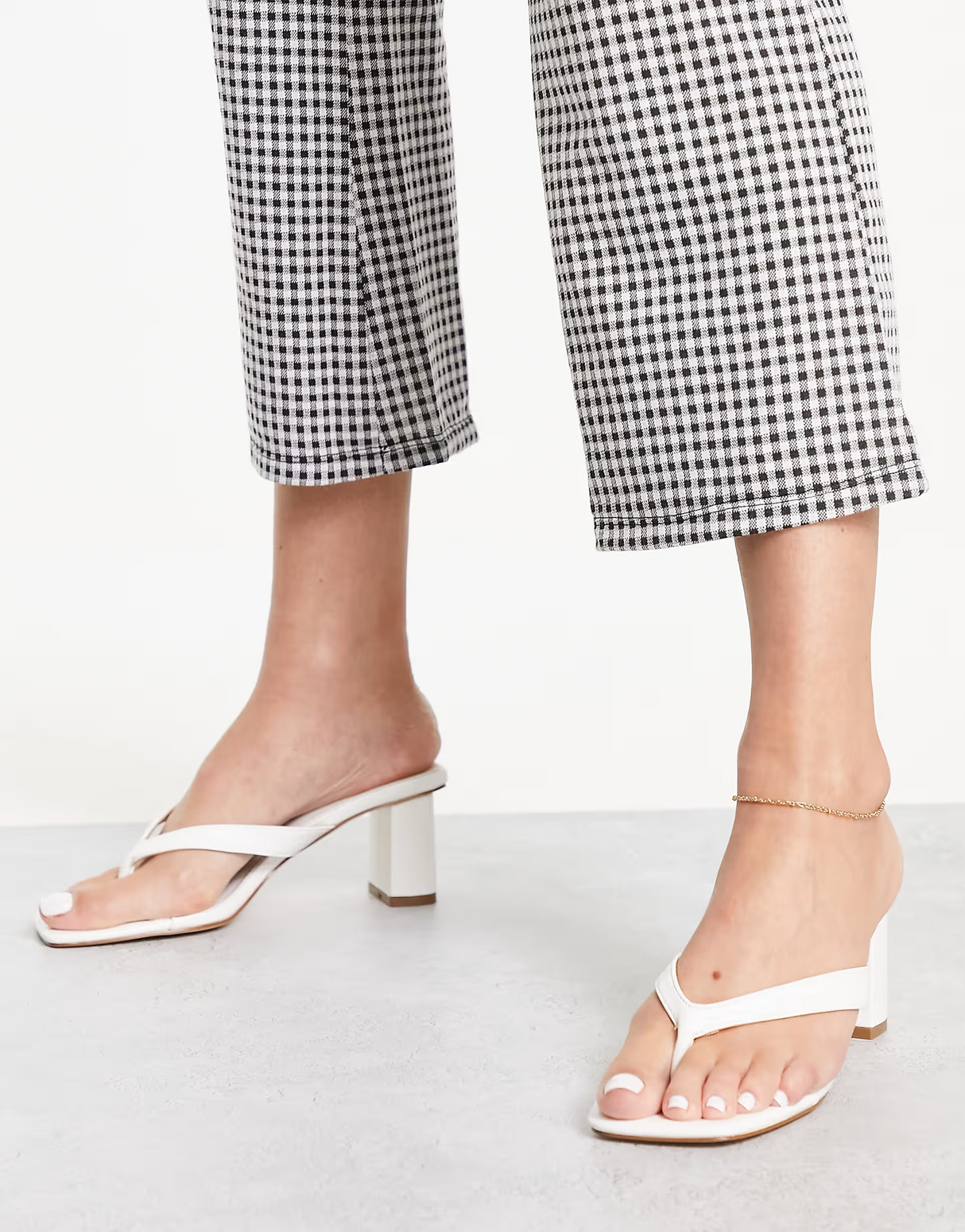 Forever New Slip On Mule In White