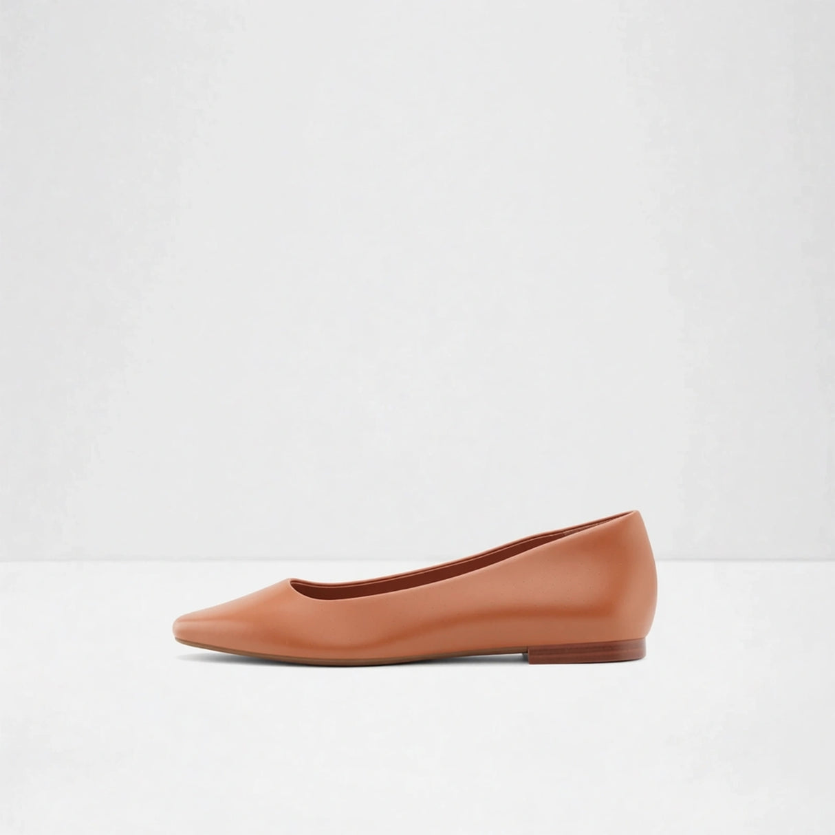 Aldo Koosaflex Flat Shoe In Tan