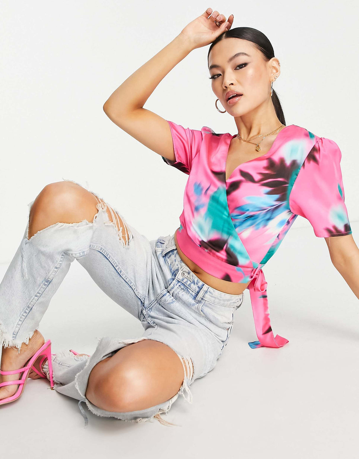 Liquorish Floral Wrap Top In Pink