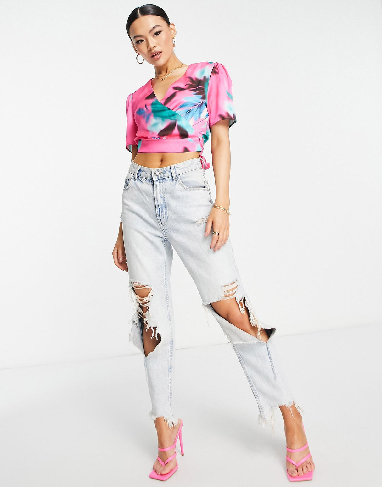 Liquorish Floral Wrap Top In Pink
