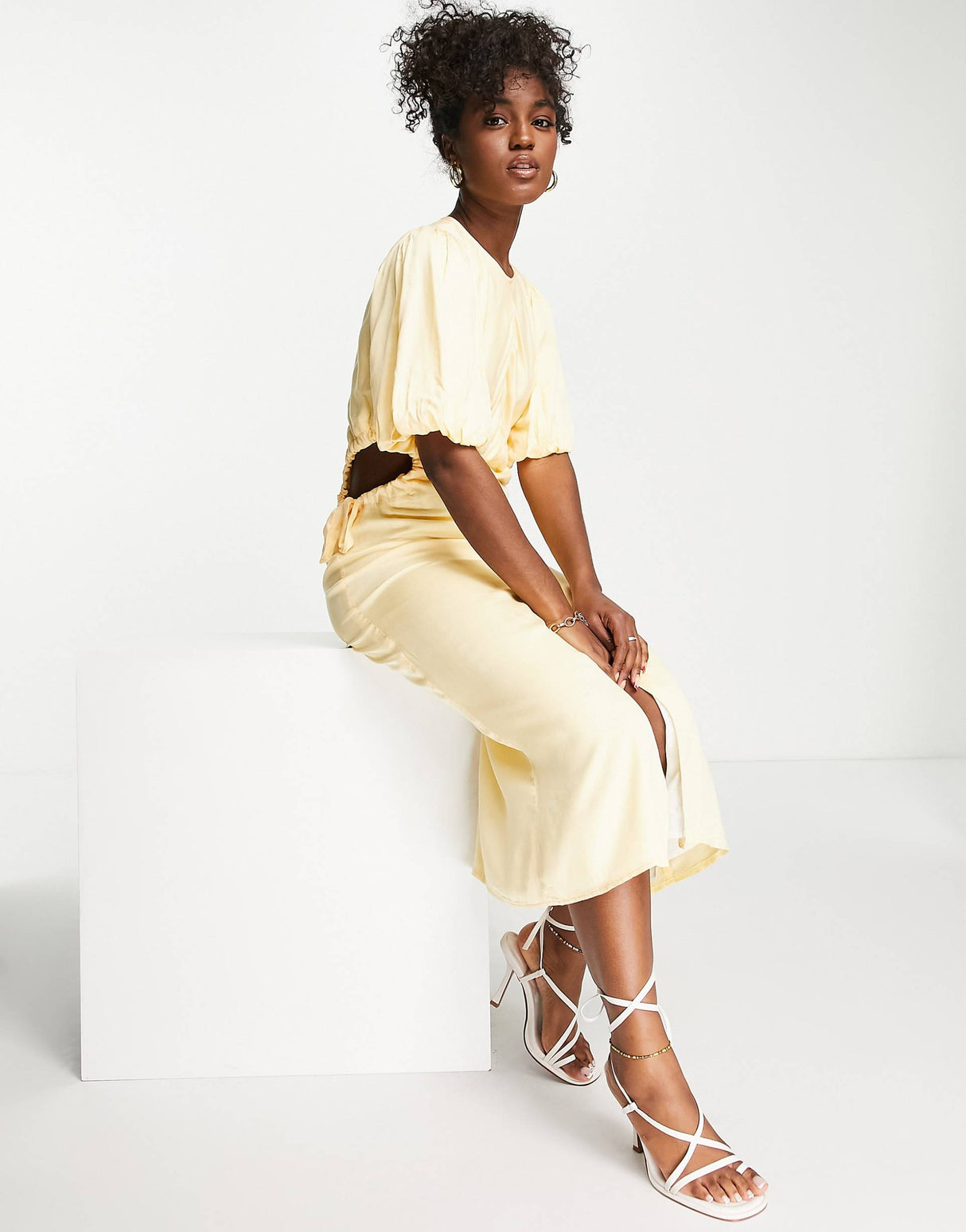 Nobody'S Child Rebecca Cut Out Side Dress In Cream