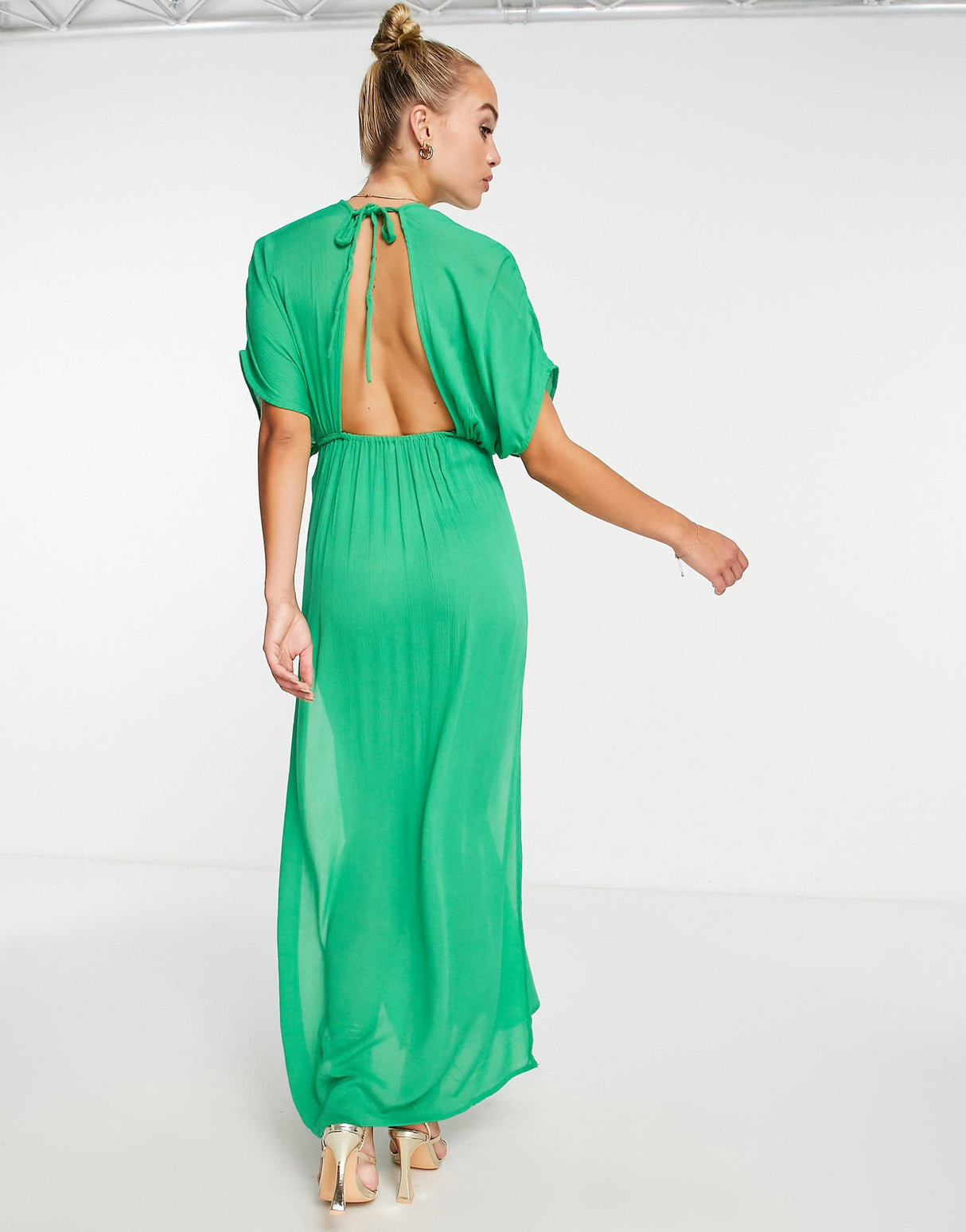 Na-Kd V Neck Maxi Dress With Slit In Green