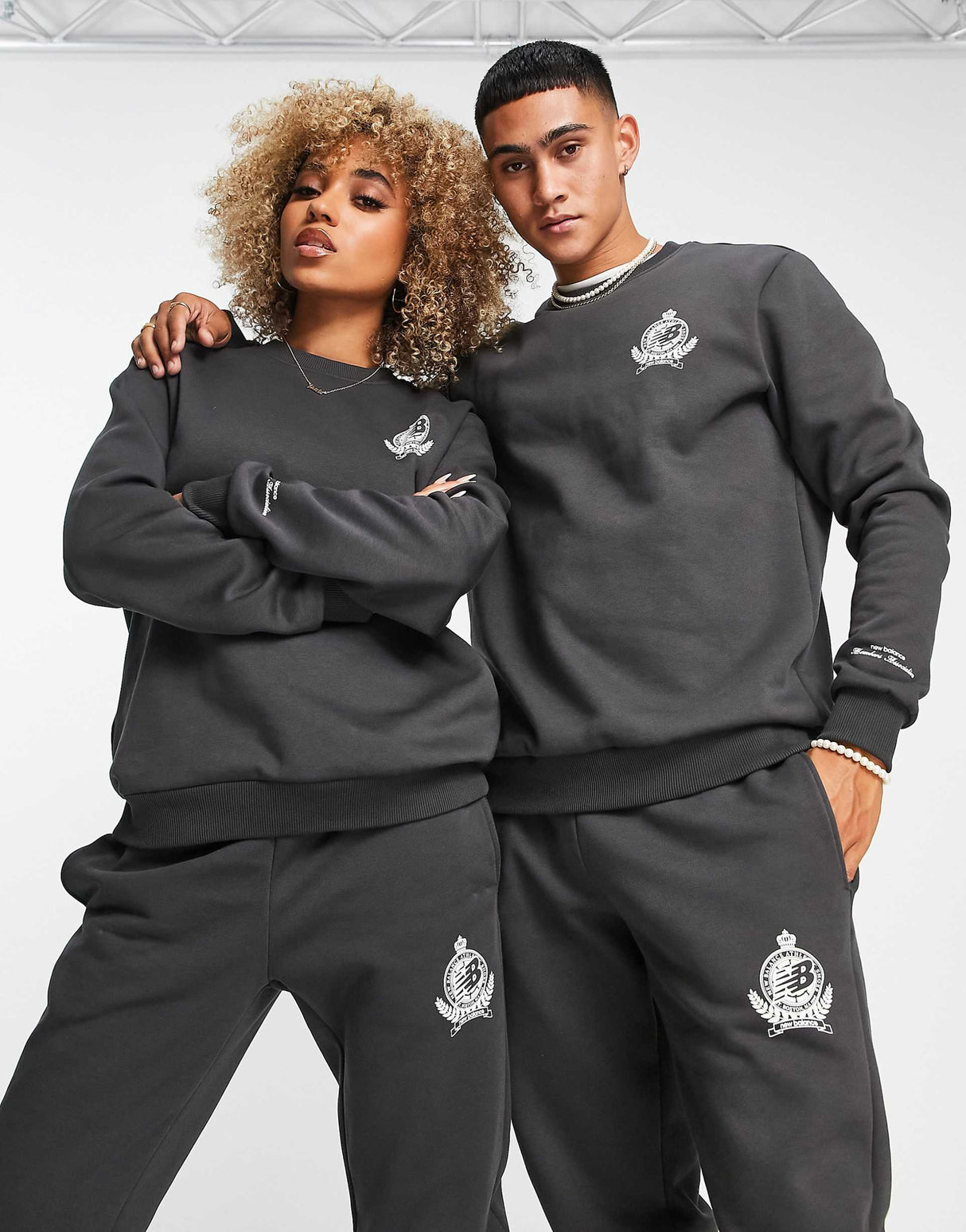 New Balance Unisex Members Club Sweatshirt In Black