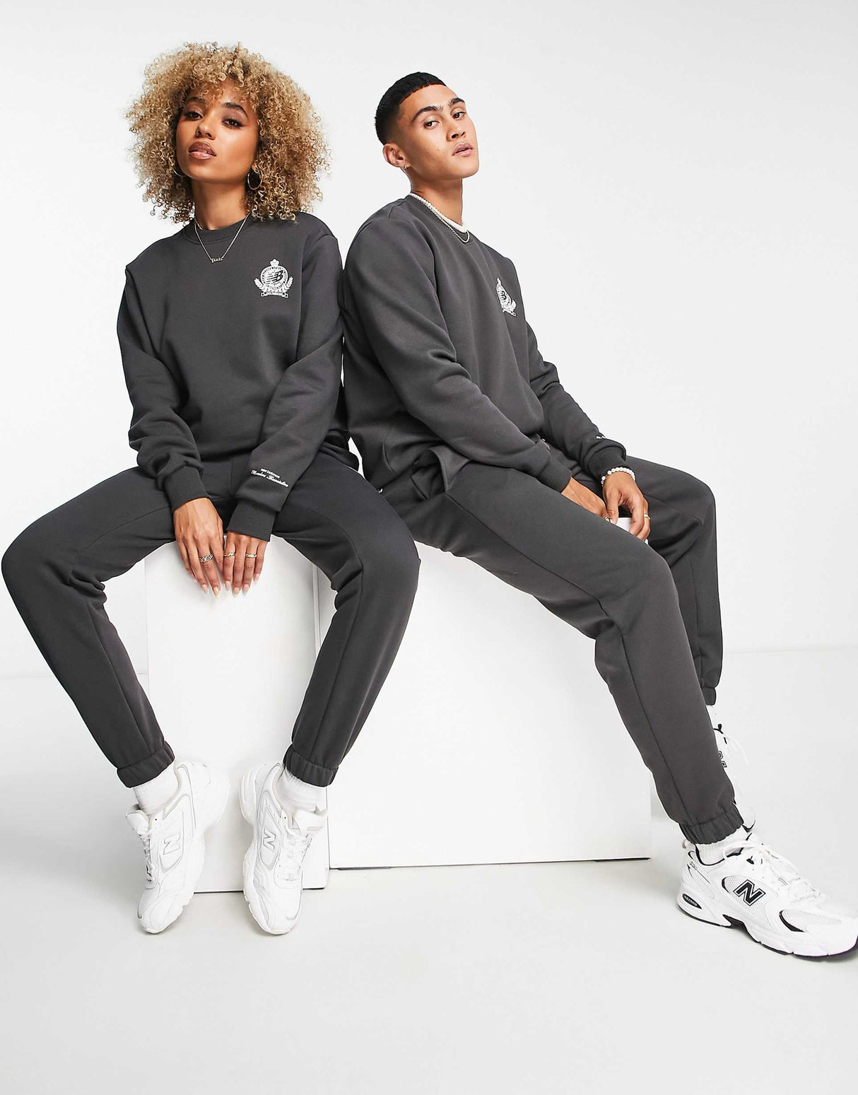 New Balance Unisex Members Club Sweatshirt In Black