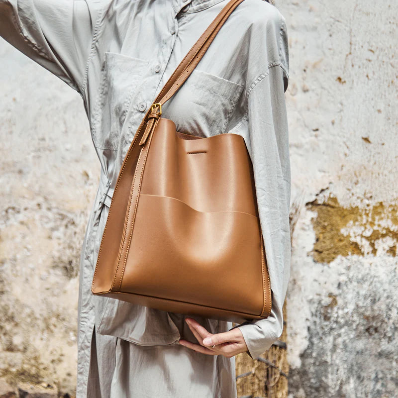Nalandu Minimal Soft Leather Commuter Tote Bag - Brown