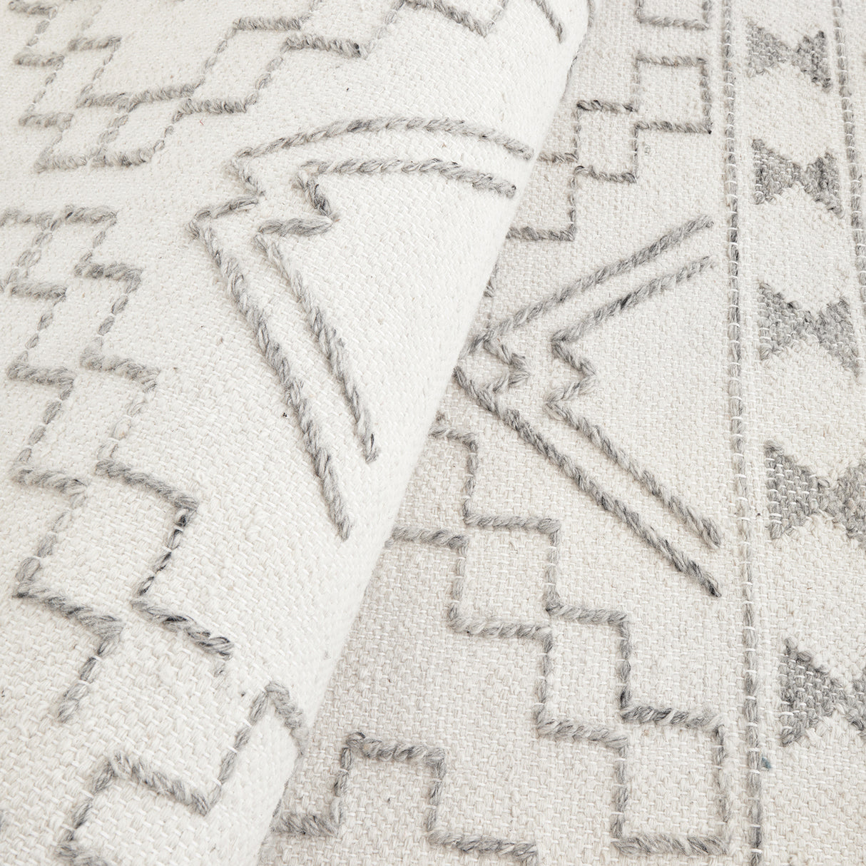 Hudson 802 Ivory Rug