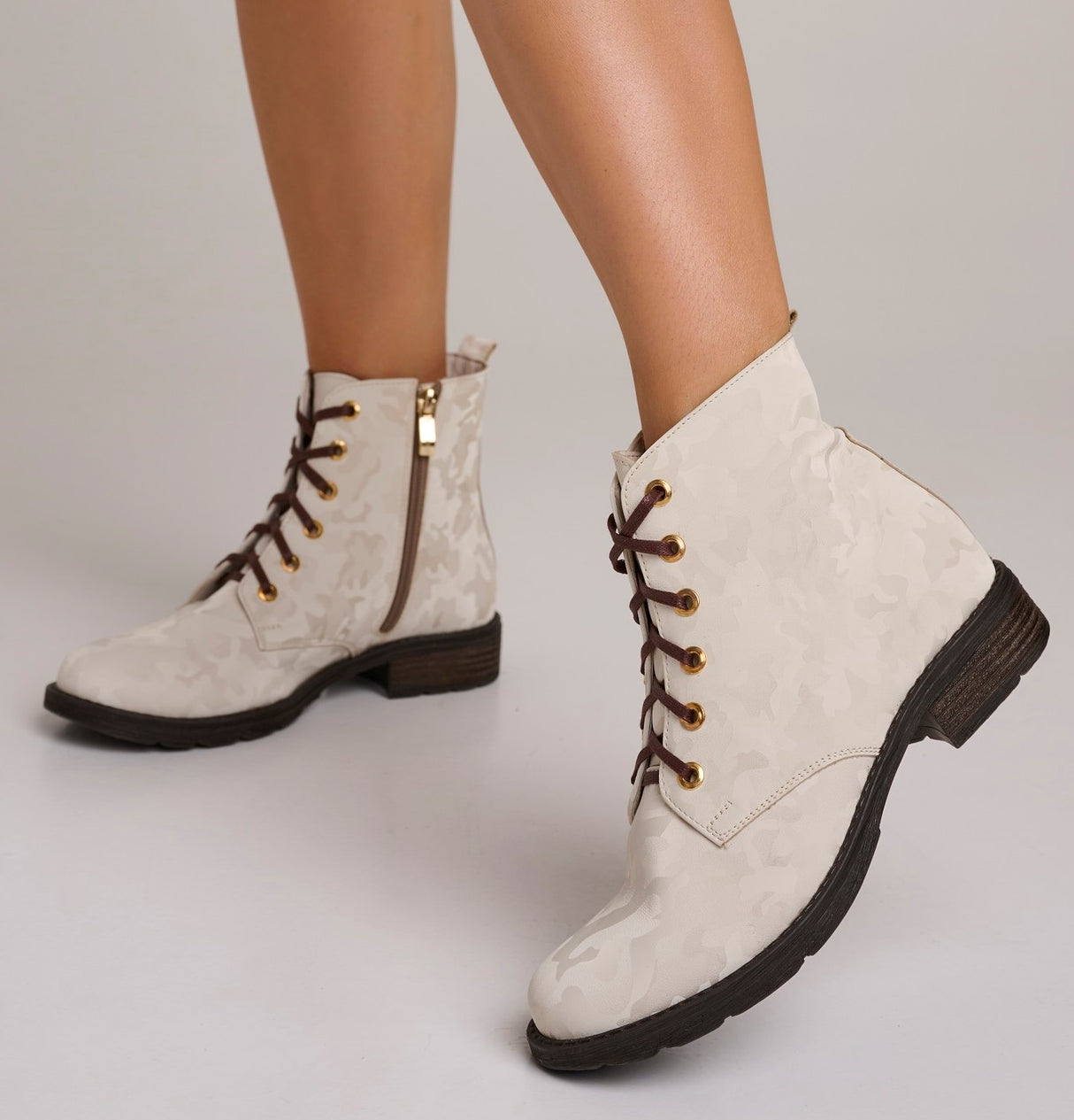 Bosccolo Womens Boots - Beige Camouflage