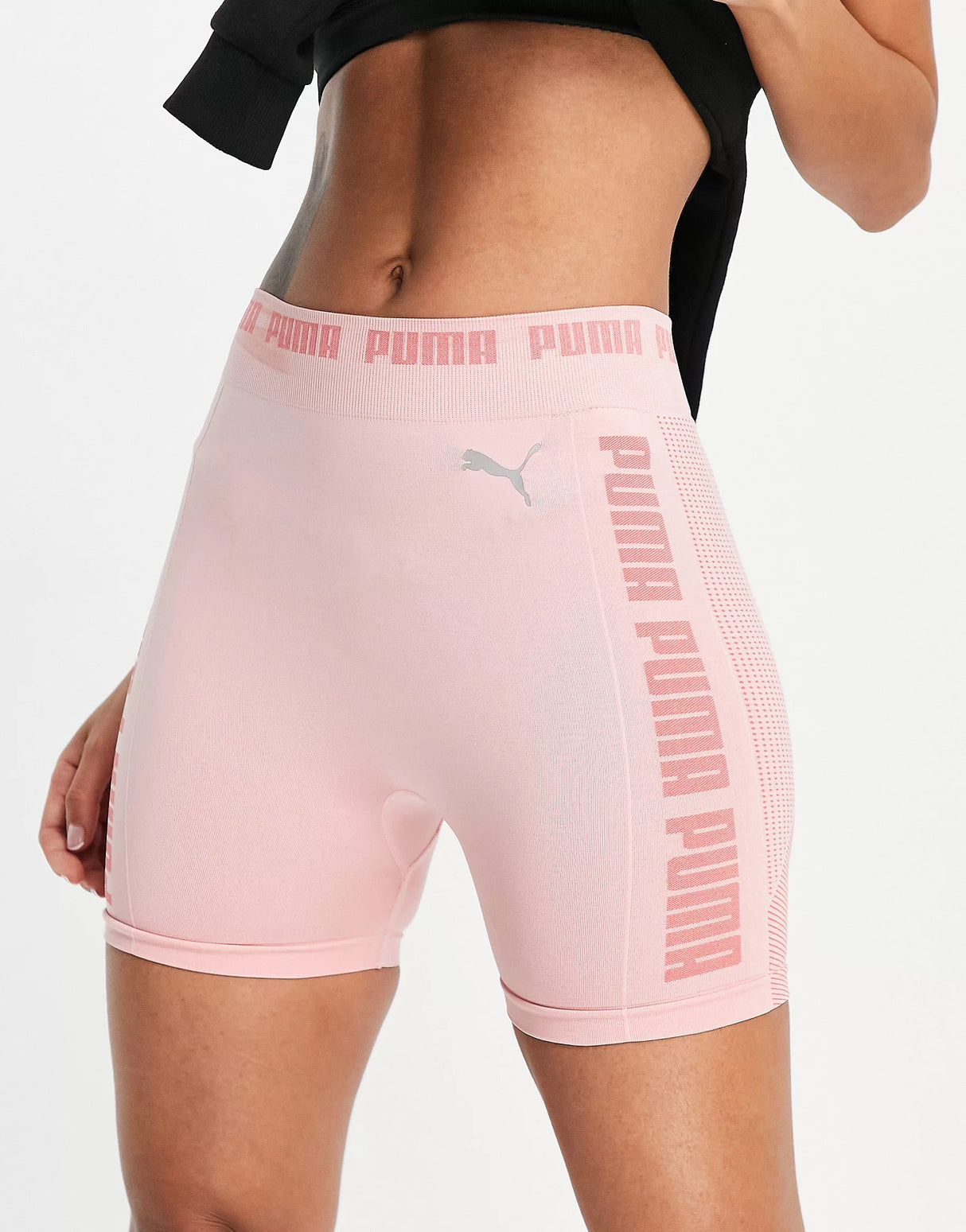 Puma Training Evoknit Seamless 5 Inch Shorts In Soft Pink