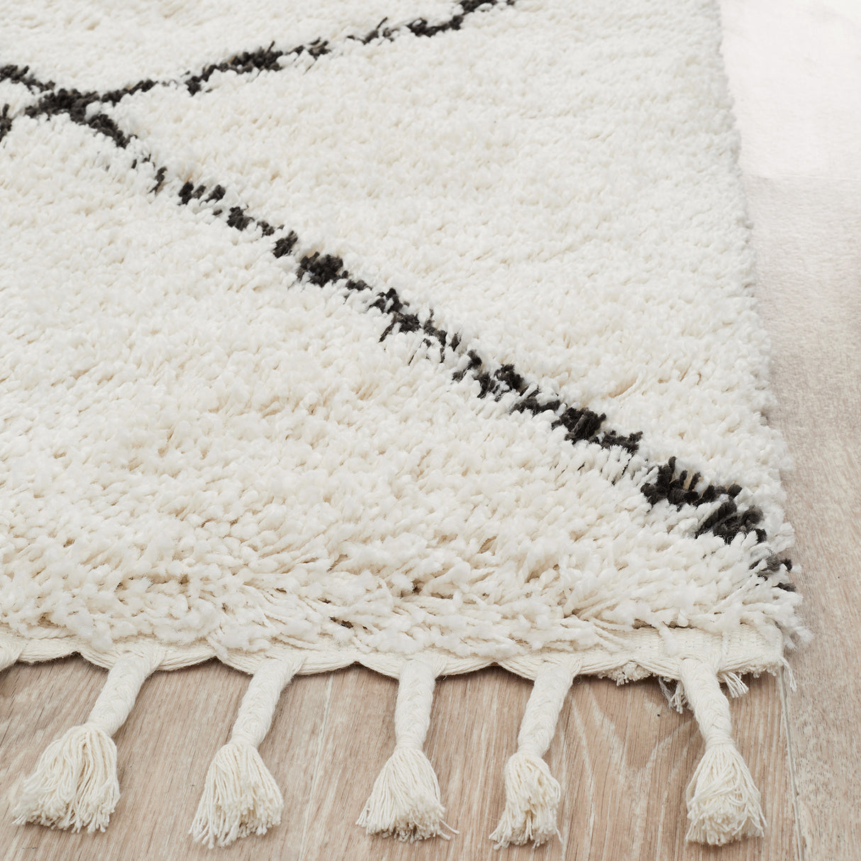Saffron 22 White Rug