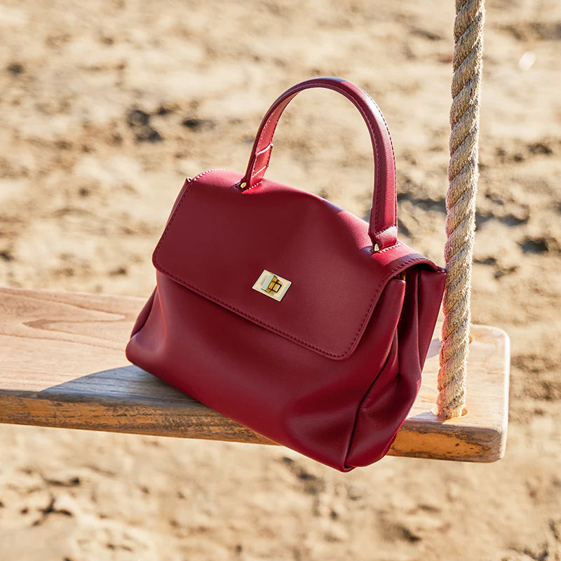 Nalandu Elegant Leather Satchel Bag - Red