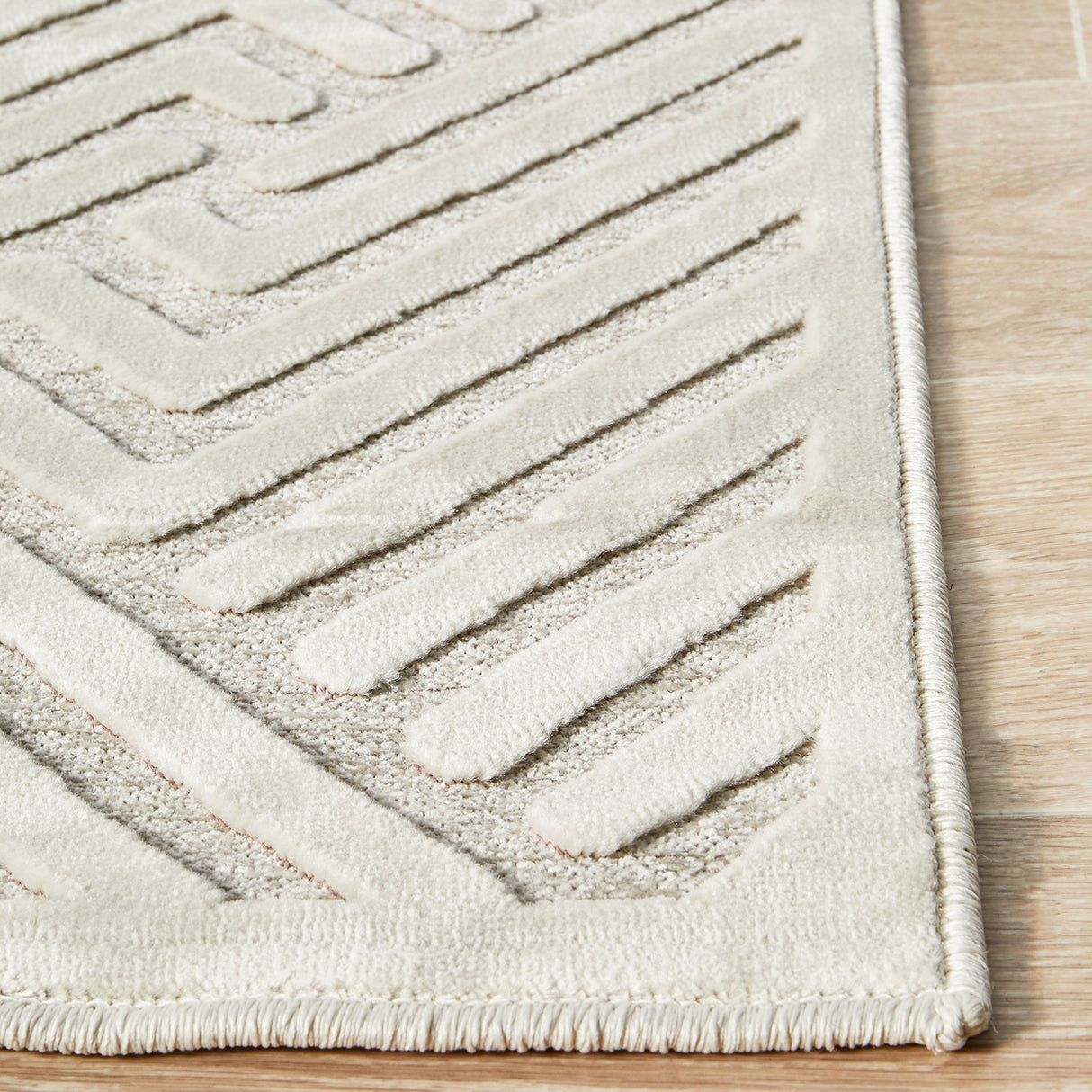 York Cindy Natural White Rug