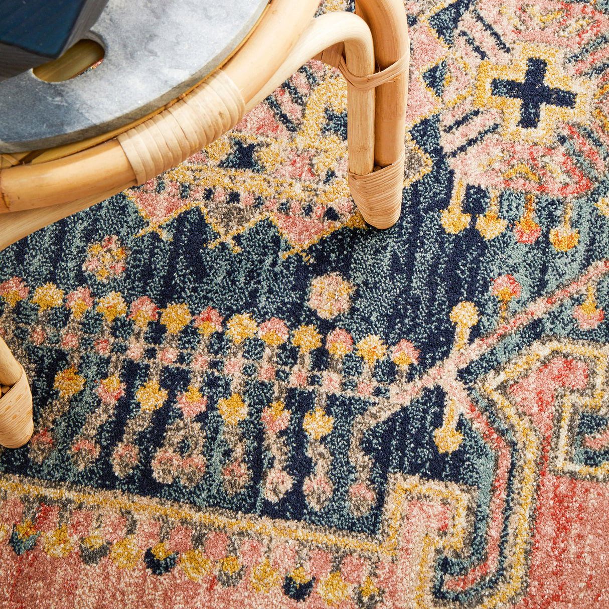 Legacy 852 Earth Round Rug