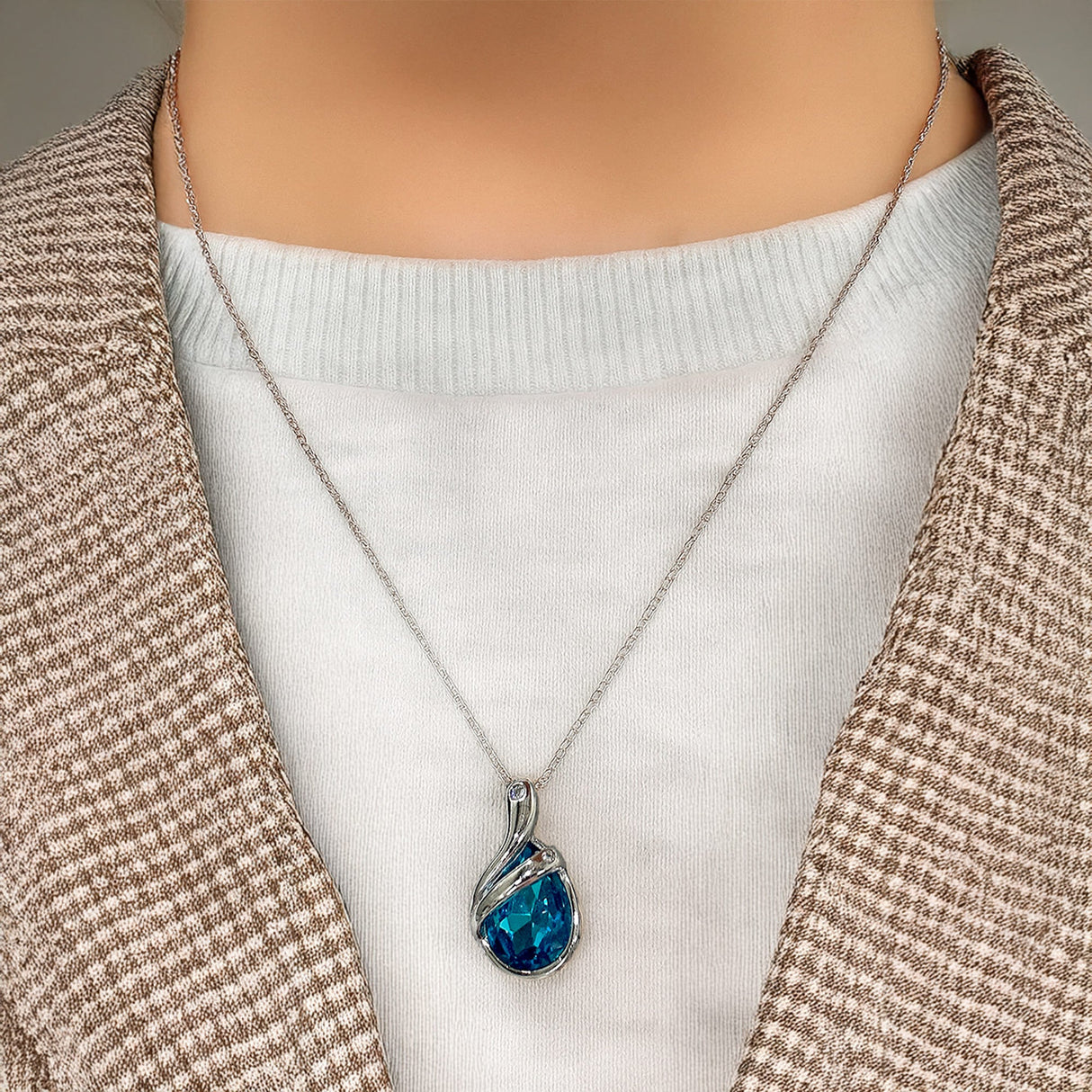 Ocean Blue Seena Necklace