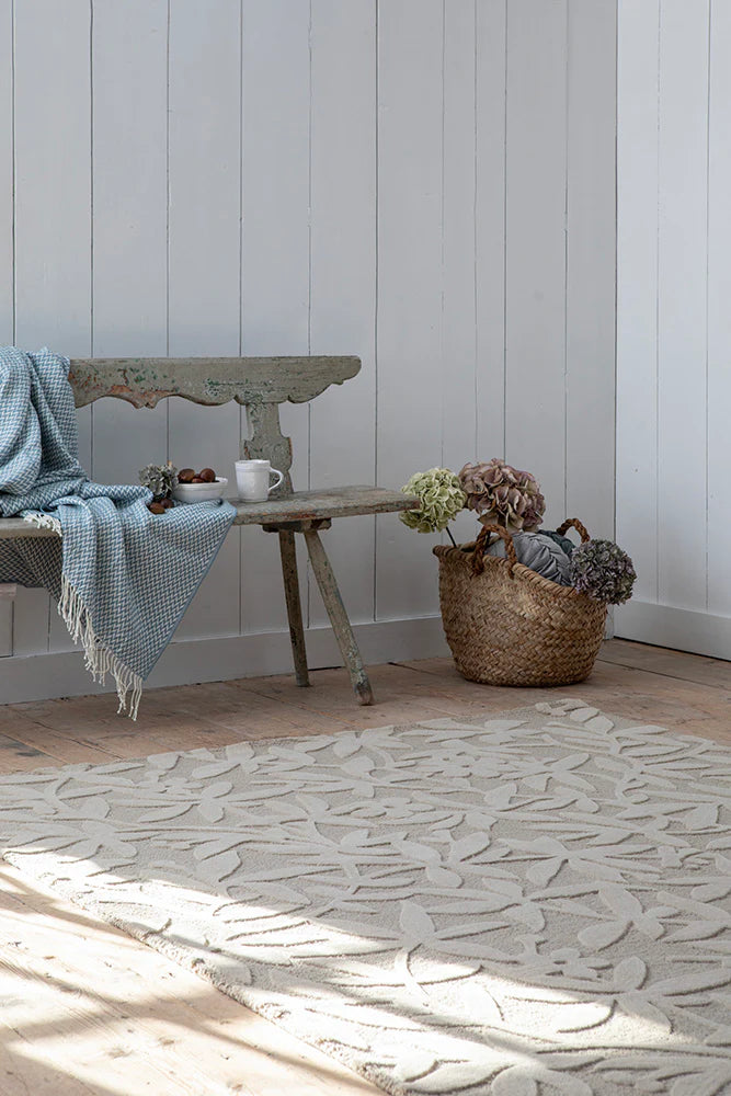 Laura Ashley Cleavers Natural 080901