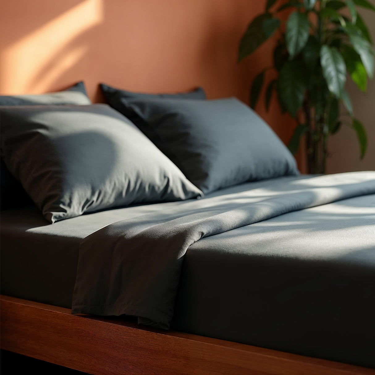 Royal Comfort Blended Bamboo Sheet Set Charcoal