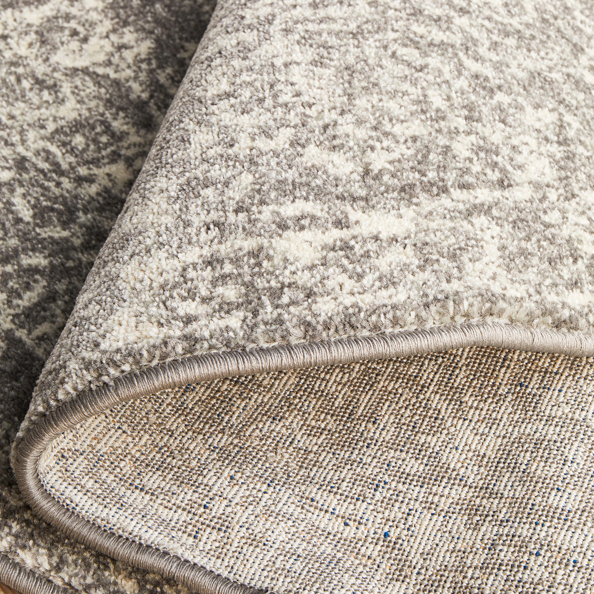Evoke 256 Grey Round Rug