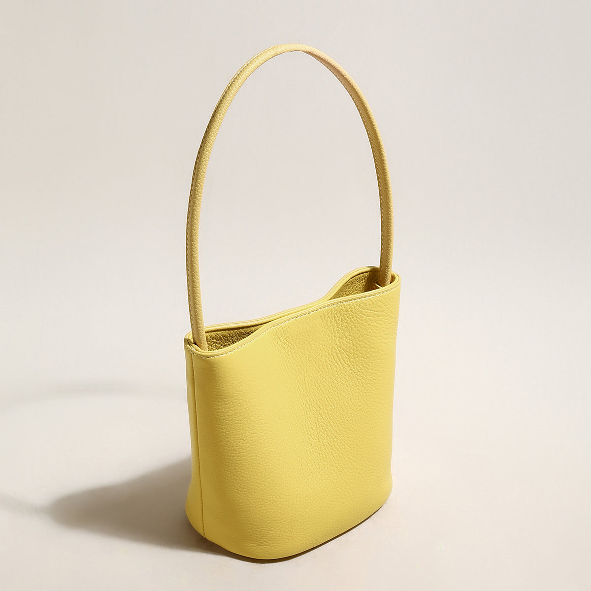 Thin Strap Waterproof Leather Bucket Bag - Yellow