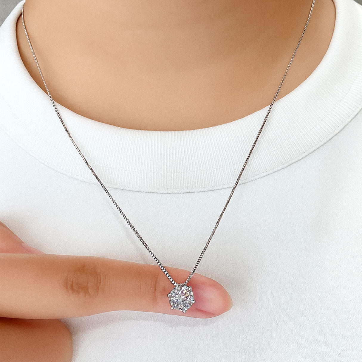 Tizz 6 Point Necklace