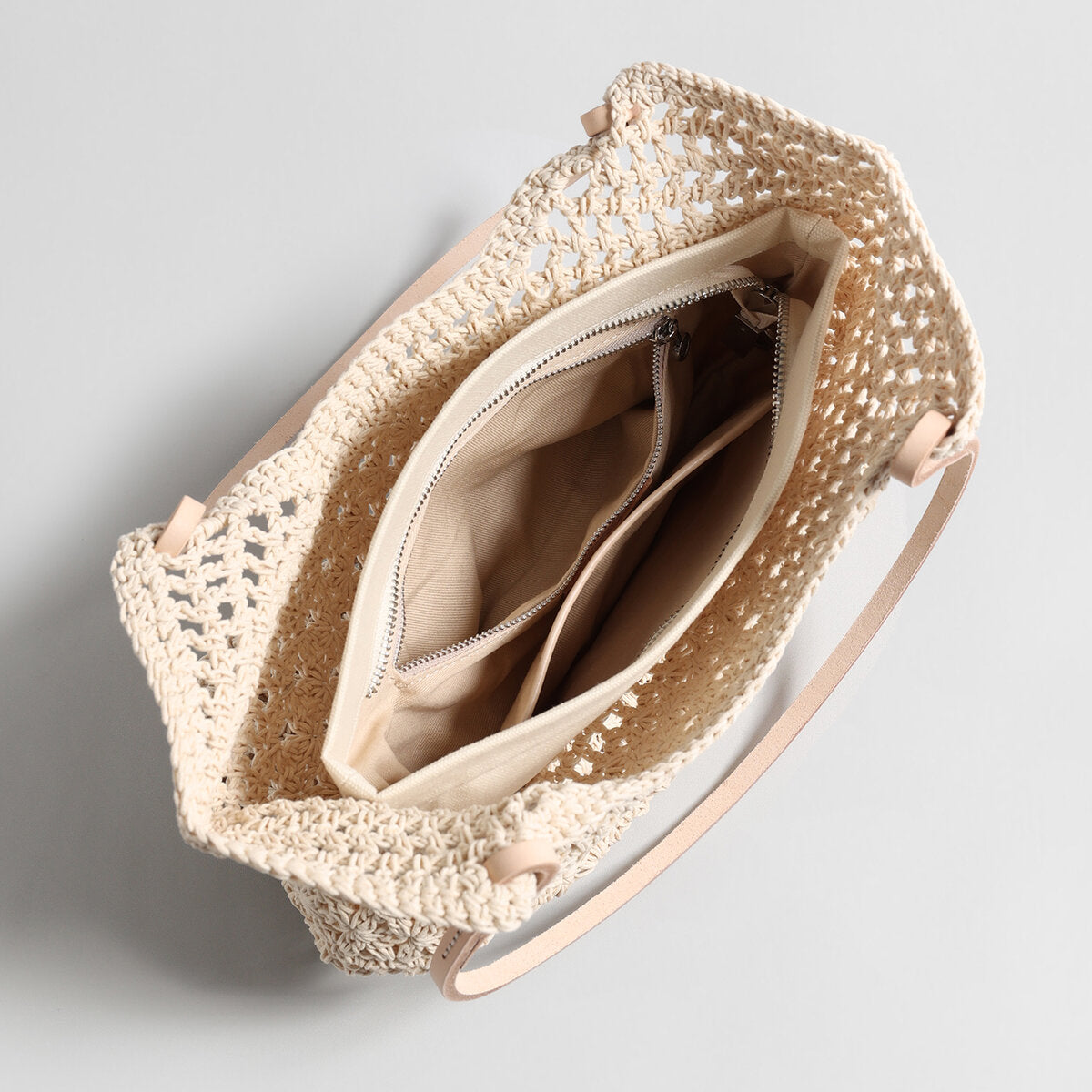 Open-Weave Crochet Tote Bag - Beige