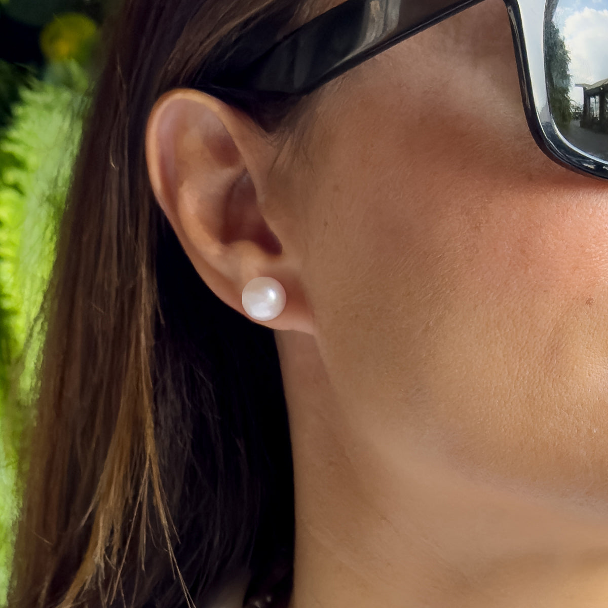 Earrings In Yellow Gold 375 and Real Cultured Freshwater Pearls Button 10-11 mm - Natural White - Longueur 42 cm