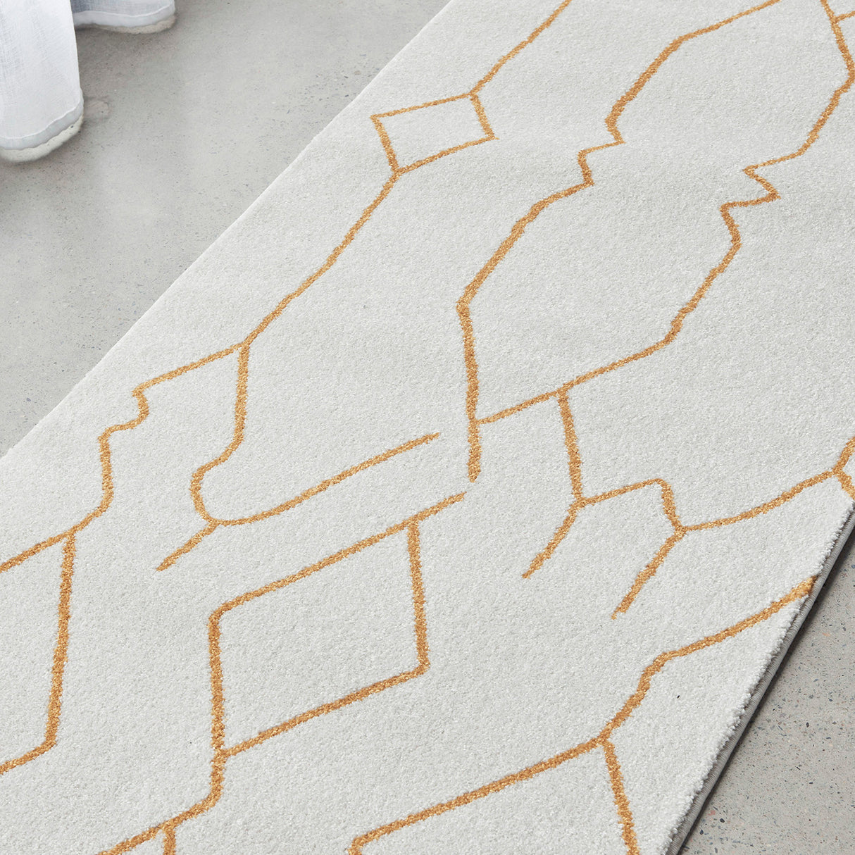 Paradise Ivy Gold Runner Rug