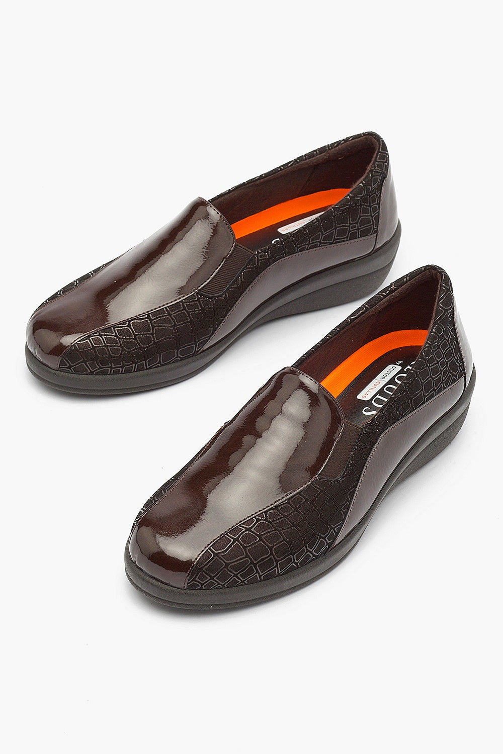 Klouds Gijon 43304 Brown