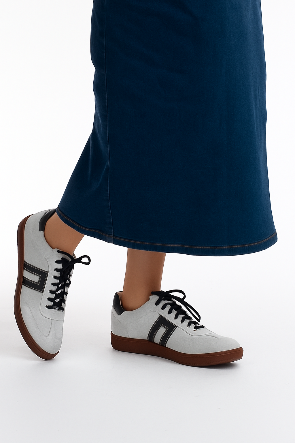 Bosccolo Womens Sneakers - Beige