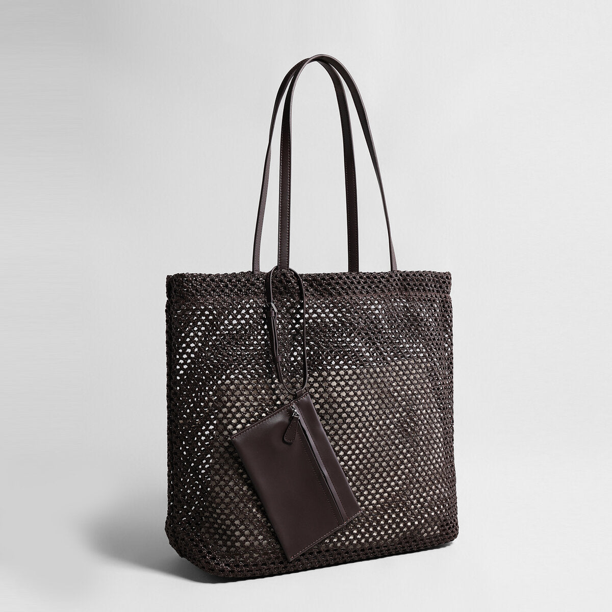 Handwoven Straw Mesh Market Tote - Chocolate