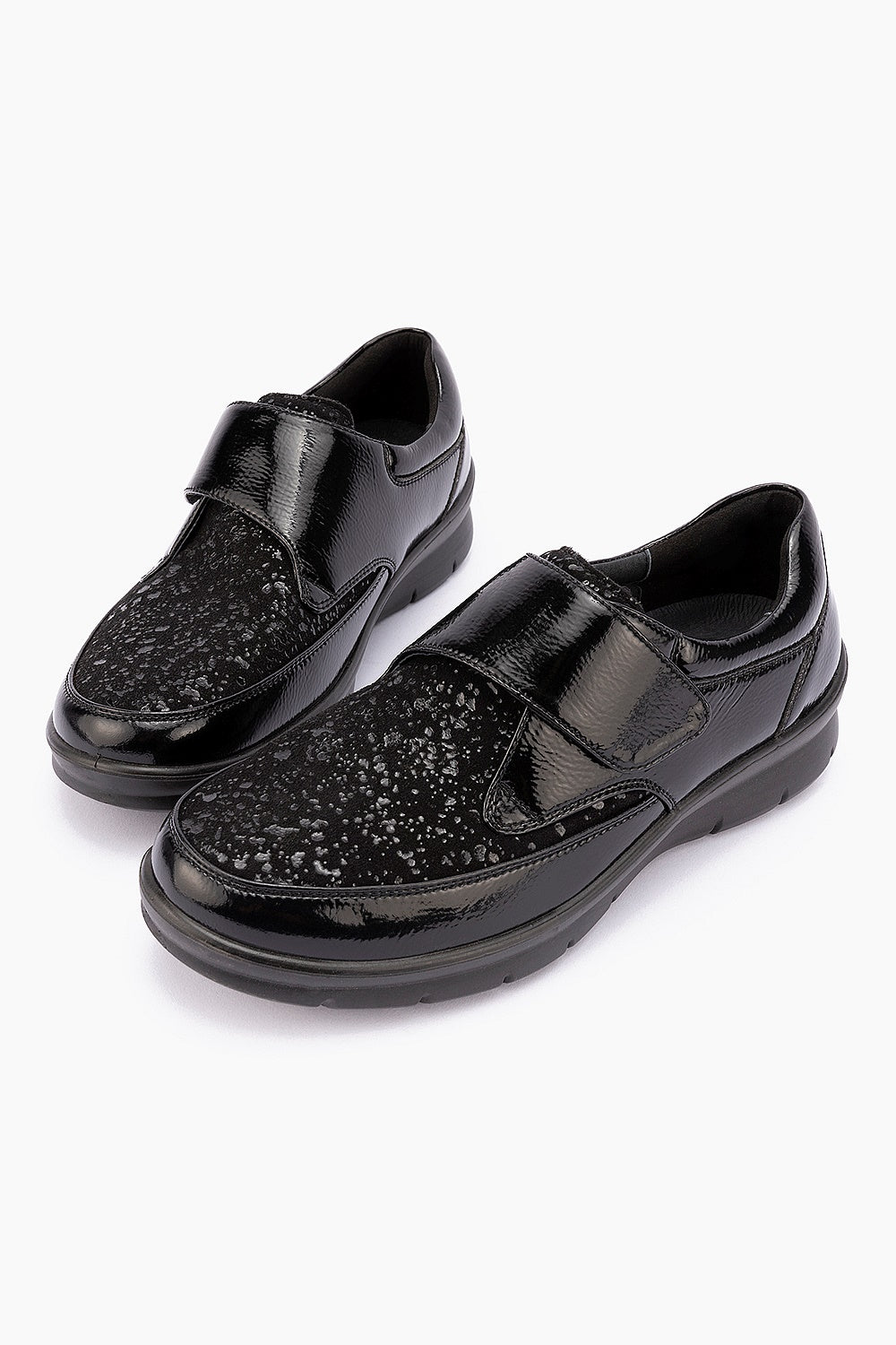 G Comfort Women's P 8223 Black Patent Stretch