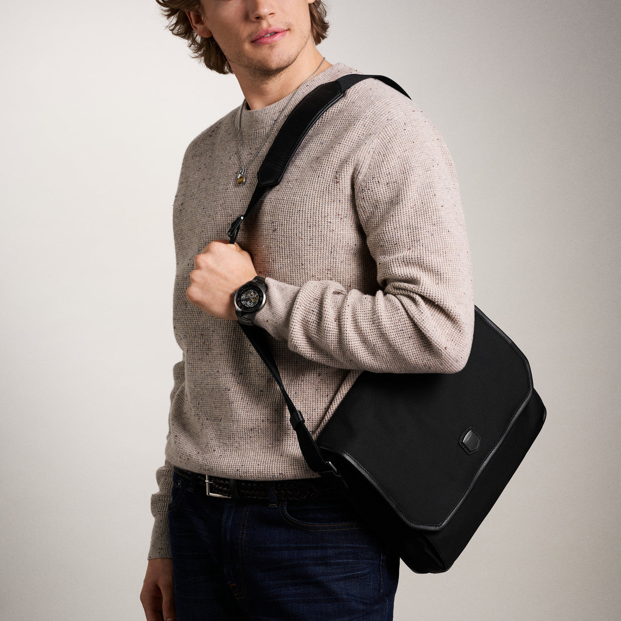 Fossil Hayes Black Courier Bag