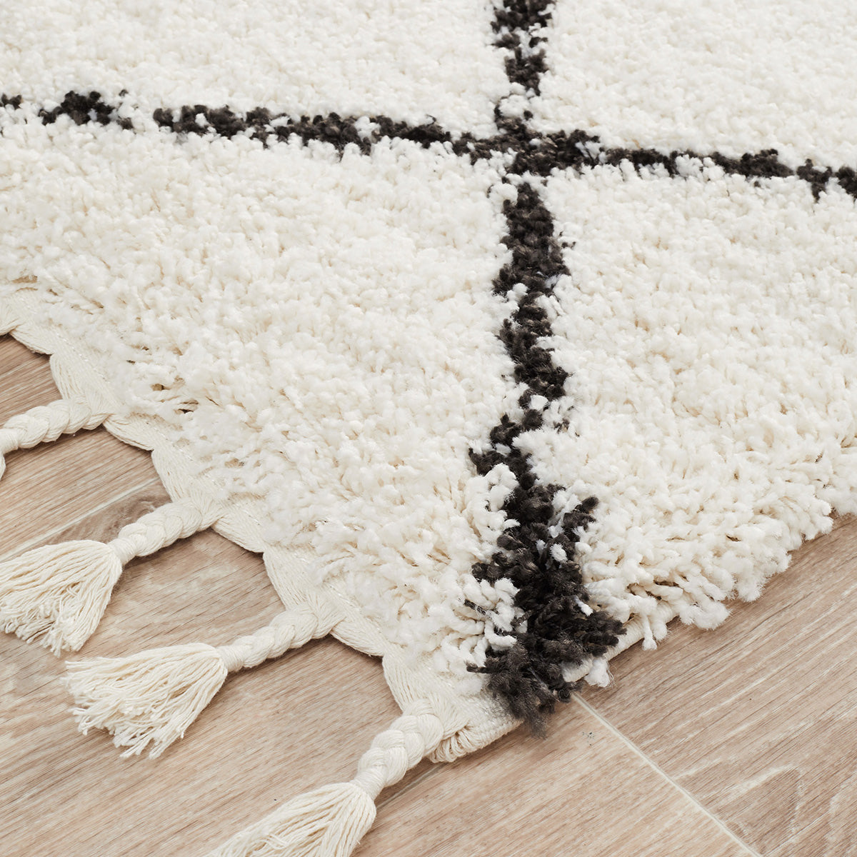 Saffron 22 White Runner Rug