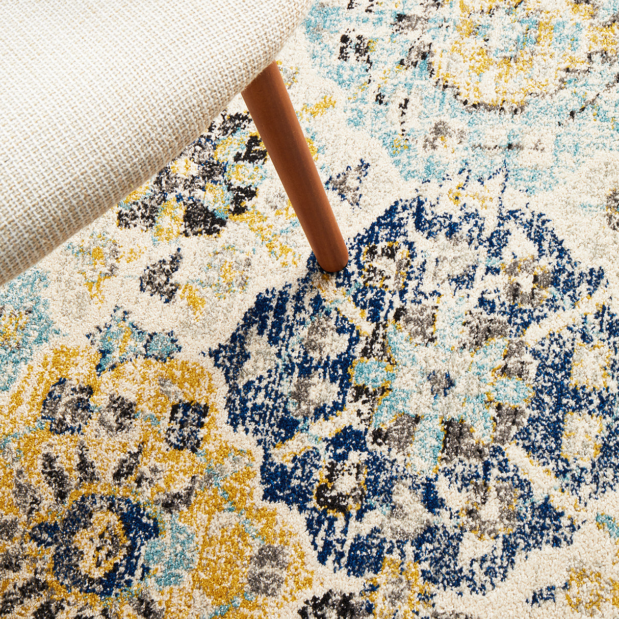 Evoke 266 Multi Rug