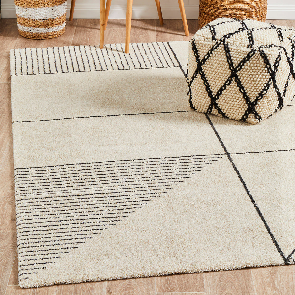Broadway 935 Ivory Rug