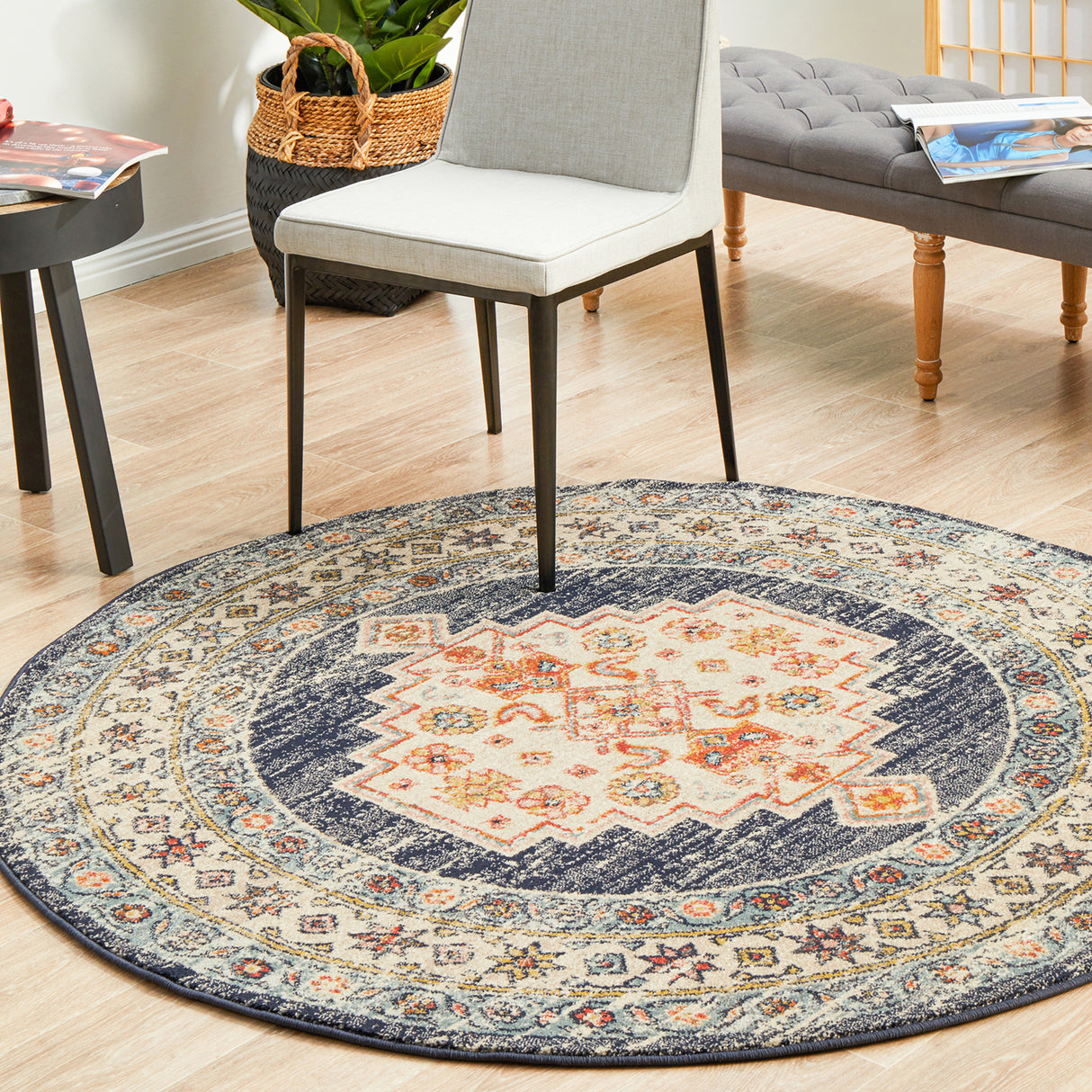 Legacy 855 Ecru Round Rug