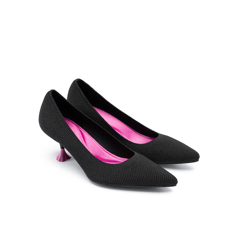 Classy Madam Pointed Toe Kitten Heels - Black